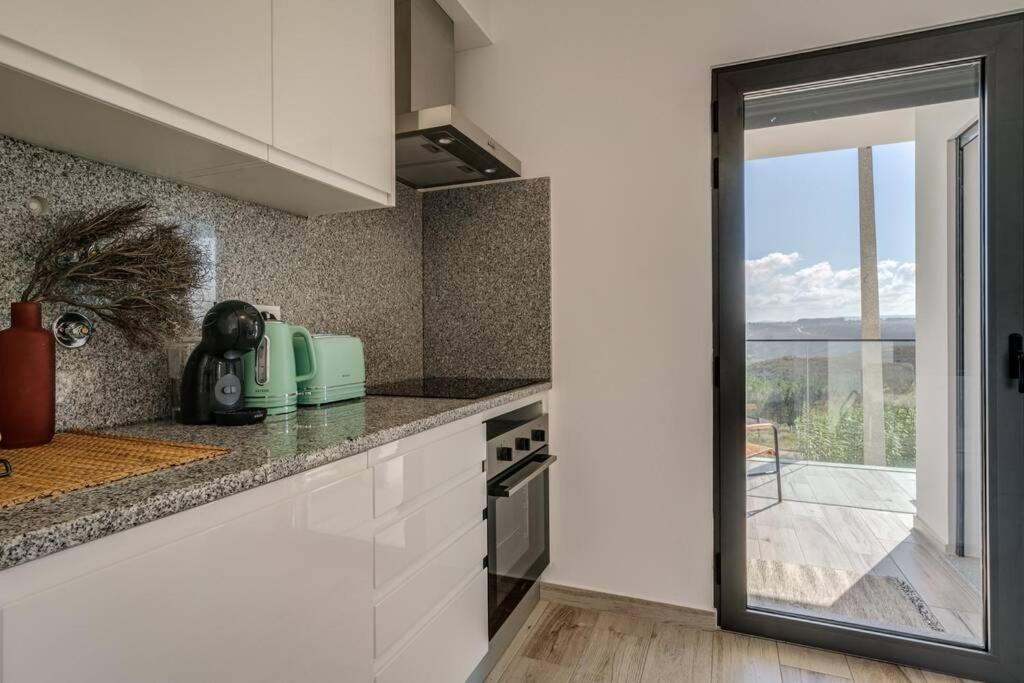 Apartamento Happiness - Brand New 2 bed Apt. Aljezur Exterior foto